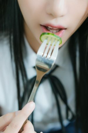 校花撅着屁股求调教在线播放_HD免费观看韩国