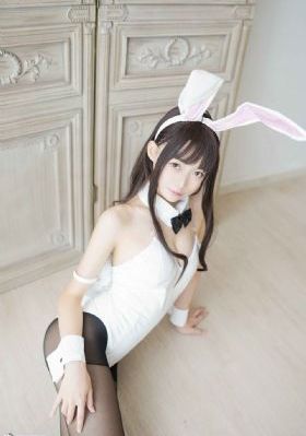 美女变装_超清免费观看视频