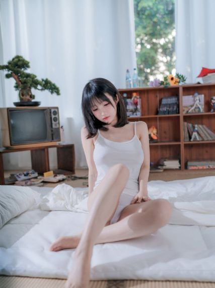 《女员工的滋味》_1080免费观看