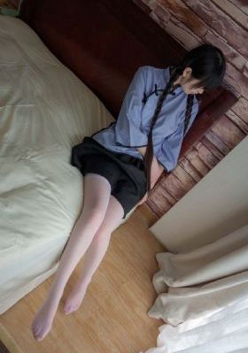 女人肌肌_高清完整视频