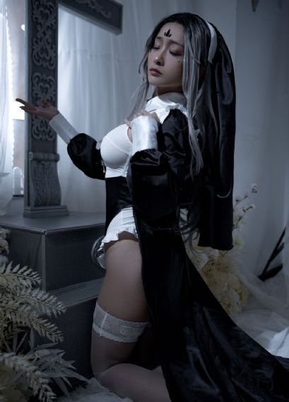 风情艳主女王毛坯房调教_在线影院观看